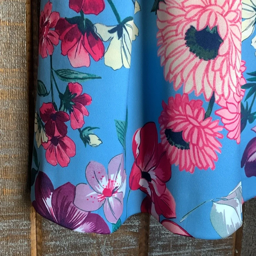 Vince Camuto womens size 8 midi dress floral scuba knit no wrinkle gardencore - Picture 6 of 11